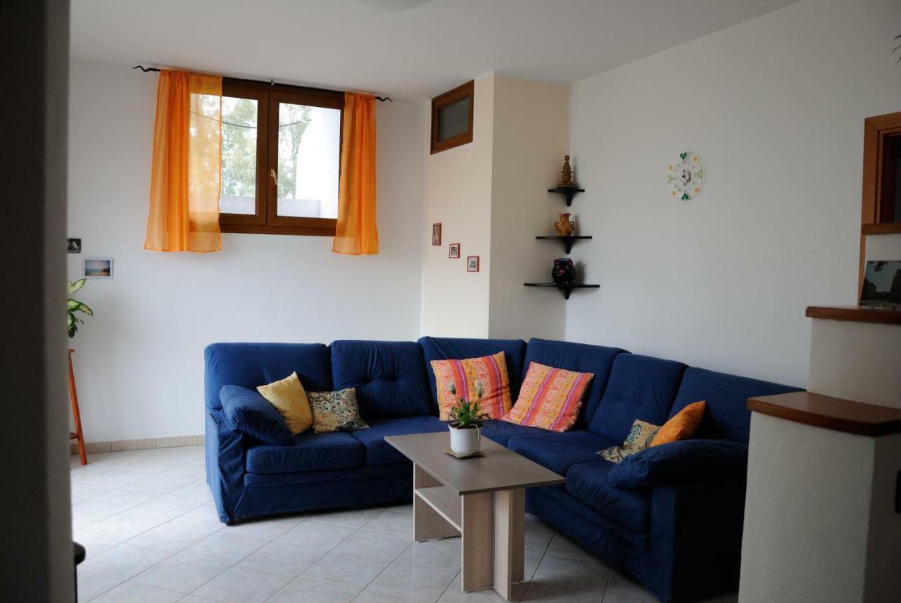 Apartament Tra Mare E Monti Santa Giusta Zewnętrze zdjęcie