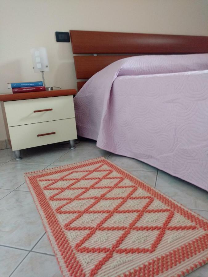 Apartament Tra Mare E Monti Santa Giusta Zewnętrze zdjęcie