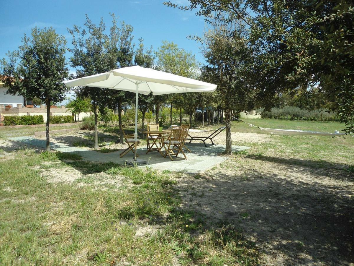Apartament Tra Mare E Monti Santa Giusta Zewnętrze zdjęcie