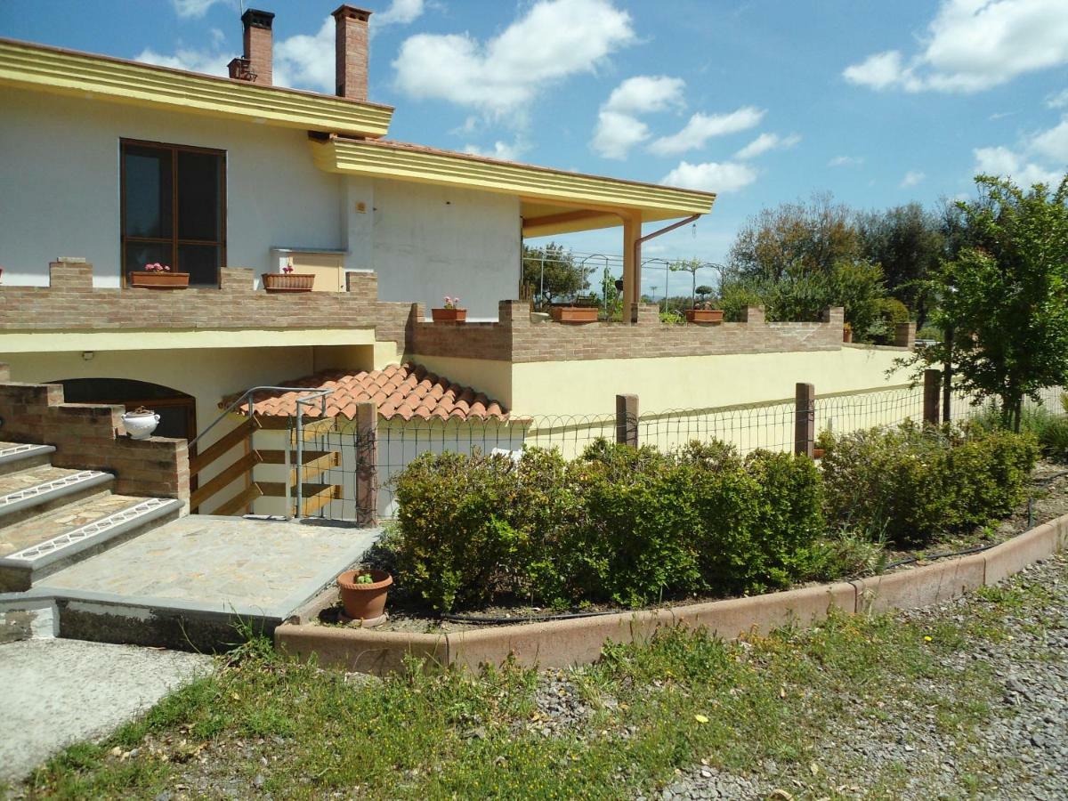 Apartament Tra Mare E Monti Santa Giusta Zewnętrze zdjęcie