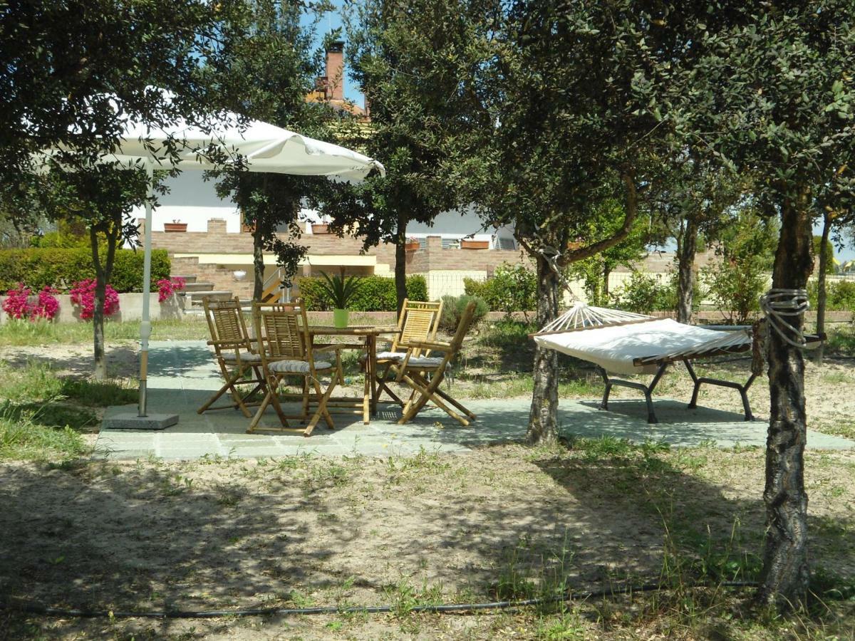 Apartament Tra Mare E Monti Santa Giusta Zewnętrze zdjęcie