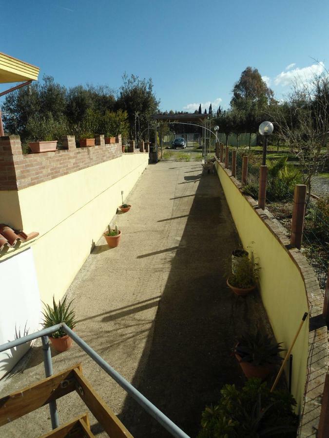 Apartament Tra Mare E Monti Santa Giusta Zewnętrze zdjęcie